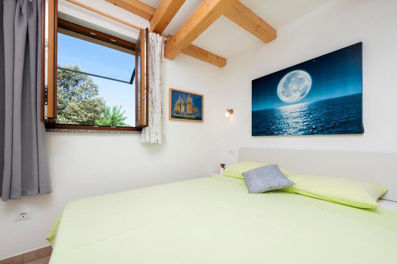 Casetta In Campagna Rovinj Extérieur photo